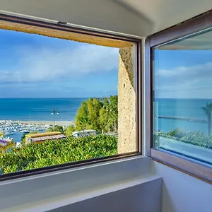 https://le-maestranze-deluxe-rooms.sicilyhotelsitaly.net